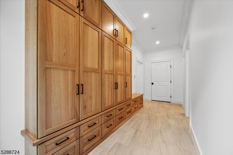 Rolling Hill - Residential