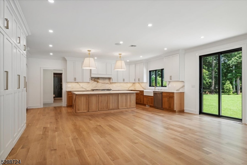 Rolling Hill - Residential