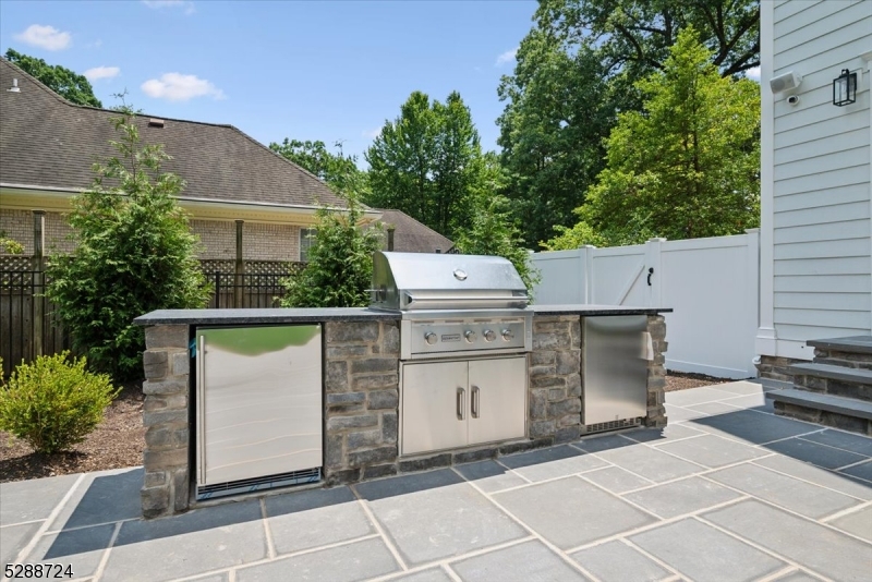 Rolling Hill - Residential