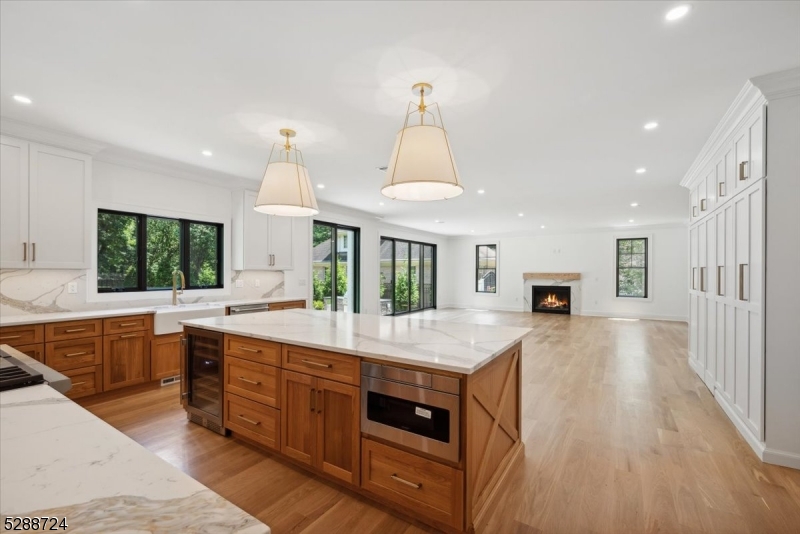 Rolling Hill - Residential