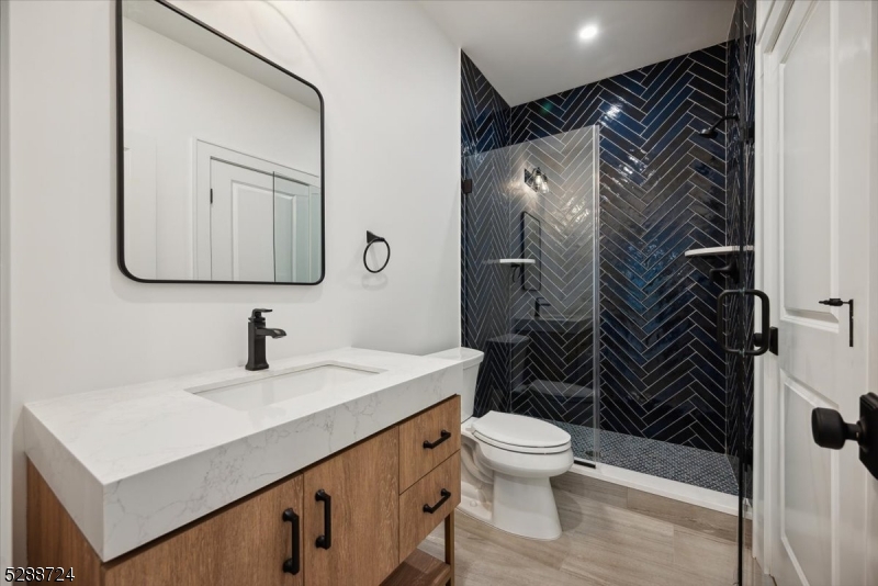 Rolling Hill - Residential