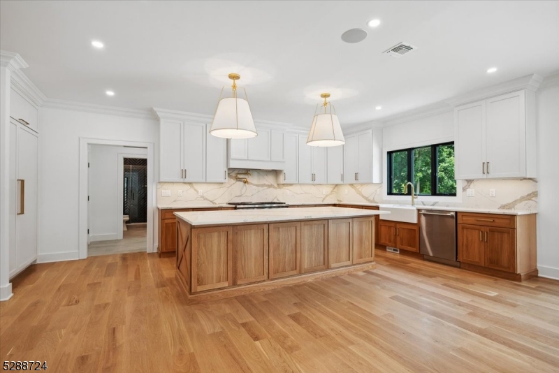 Rolling Hill - Residential