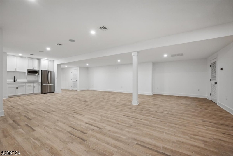 Rolling Hill - Residential