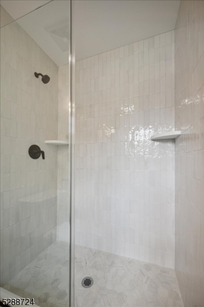 Rolling Hill - Residential