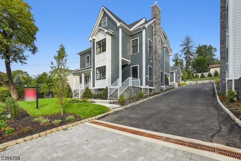 Summit - Residential