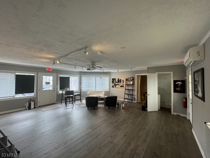 Paul Bunyon Village - Commercial Lease