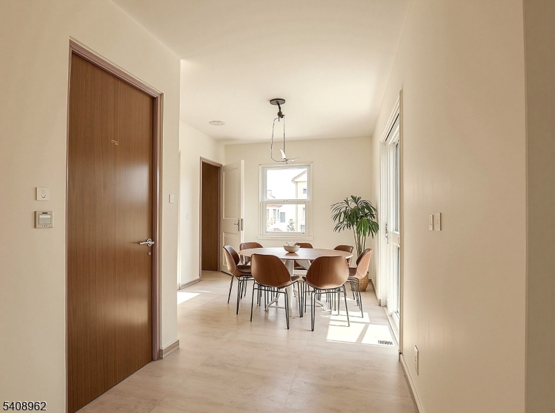 Rierview Houses In Edison - Residential