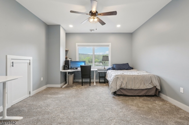 Cupsaw Lake - Residential