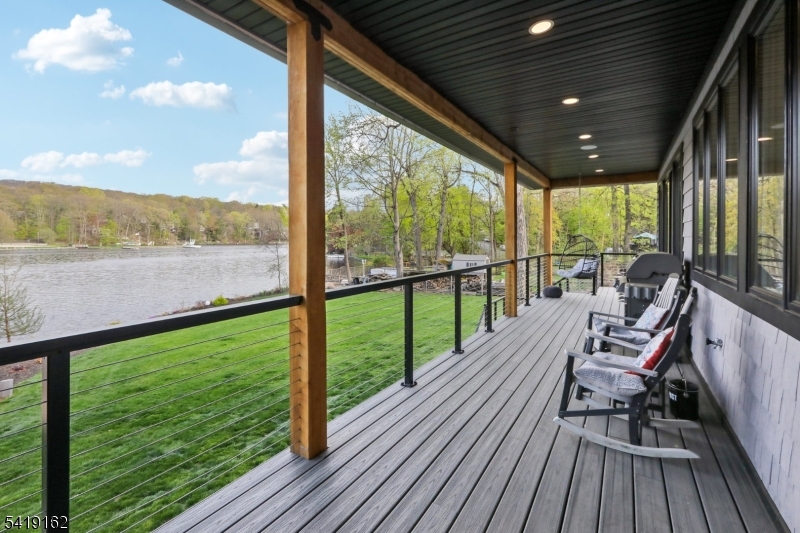 Cupsaw Lake - Residential