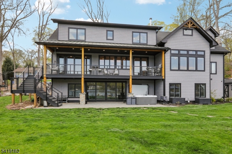 Cupsaw Lake - Residential