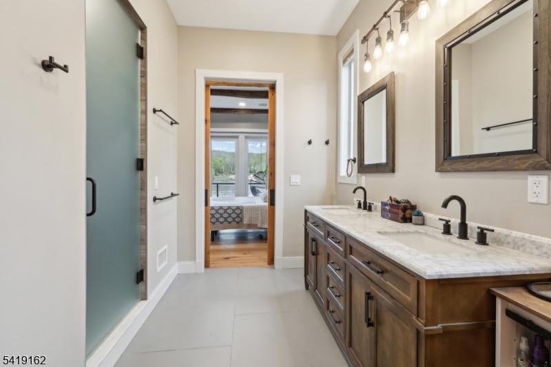 Cupsaw Lake - Residential