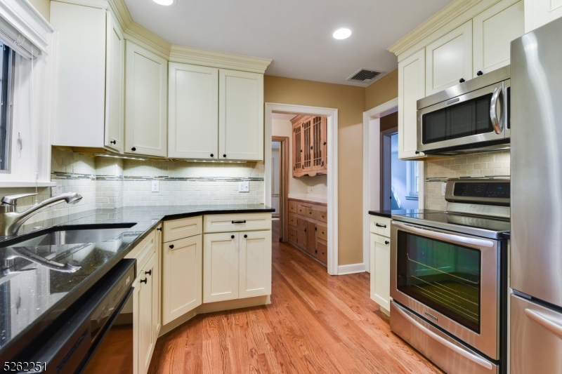 Glenwood Section - Residential