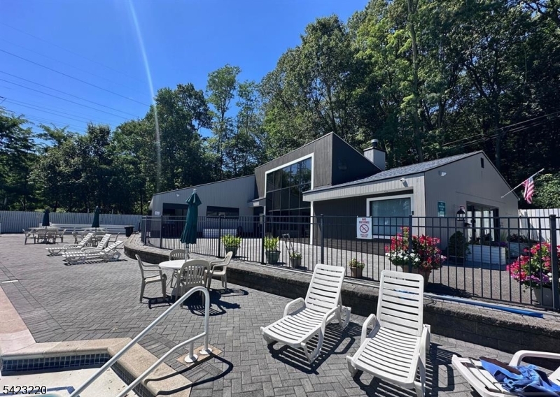 Mountain Club - Residential Lease