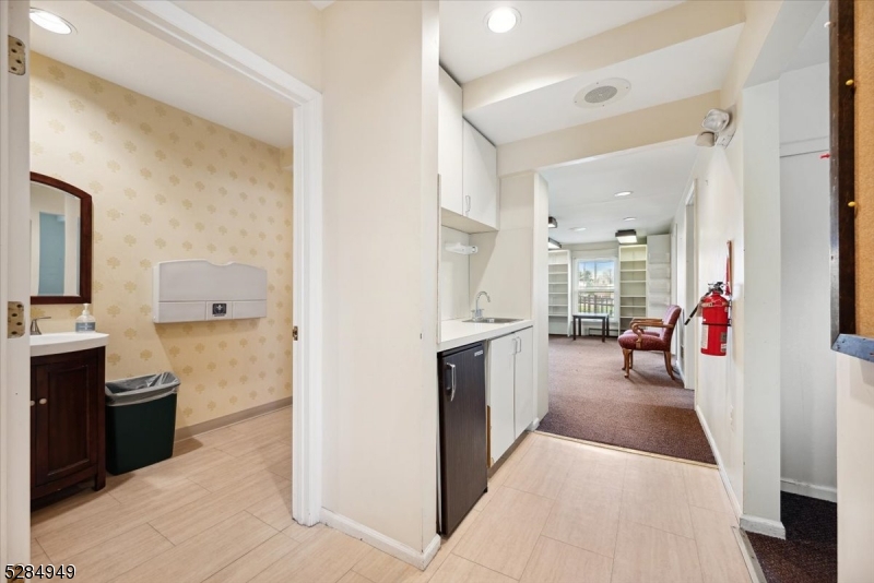 Hillsborough Twp., New Jersey 08844, United States, ,Commercial,Active,58022