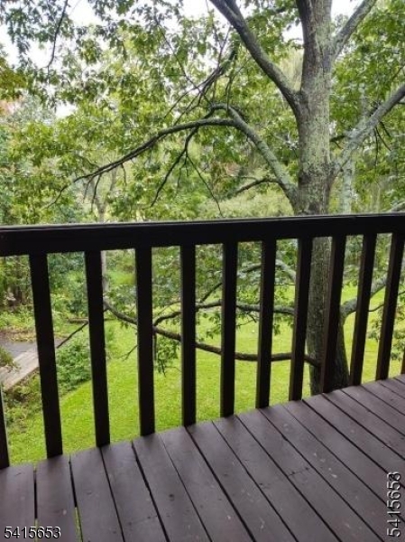 HIDDEN VALLEY - Residential