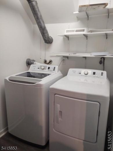 HIDDEN VALLEY - Residential