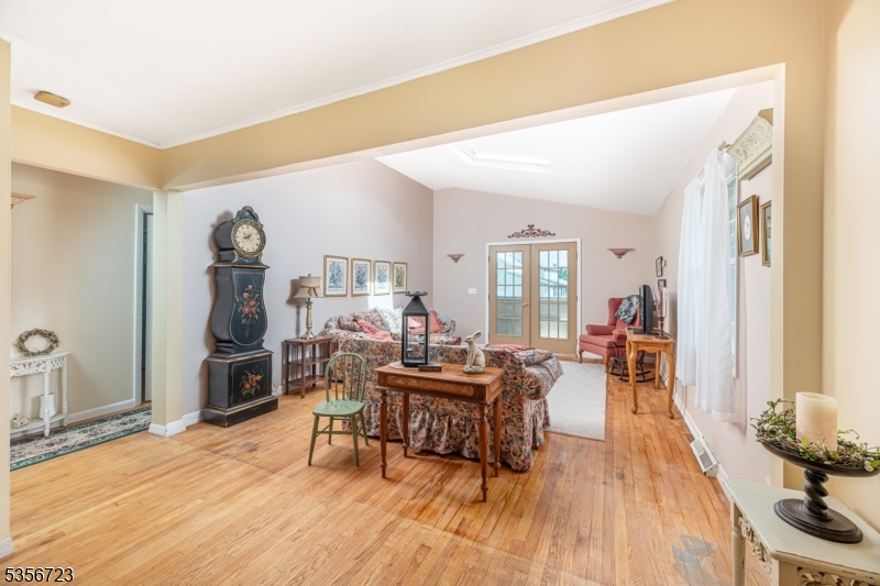 Vernon Twp., New Jersey 07461, United States, 3 Bedrooms Bedrooms, ,1 BathroomBathrooms,Residential,Coming Soon,168606