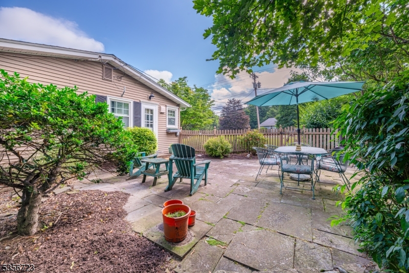 Vernon Twp., New Jersey 07461, United States, 3 Bedrooms Bedrooms, ,1 BathroomBathrooms,Residential,Coming Soon,168606