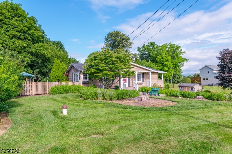 Vernon Twp., New Jersey 07461, United States, 3 Bedrooms Bedrooms, ,1 BathroomBathrooms,Residential,Coming Soon,168606