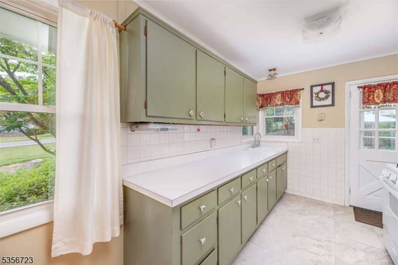 Vernon Twp., New Jersey 07461, United States, 3 Bedrooms Bedrooms, ,1 BathroomBathrooms,Residential,Coming Soon,168606