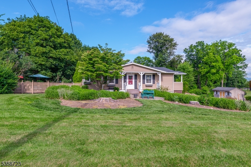 Vernon Twp., New Jersey 07461, United States, 3 Bedrooms Bedrooms, ,1 BathroomBathrooms,Residential,Coming Soon,168606