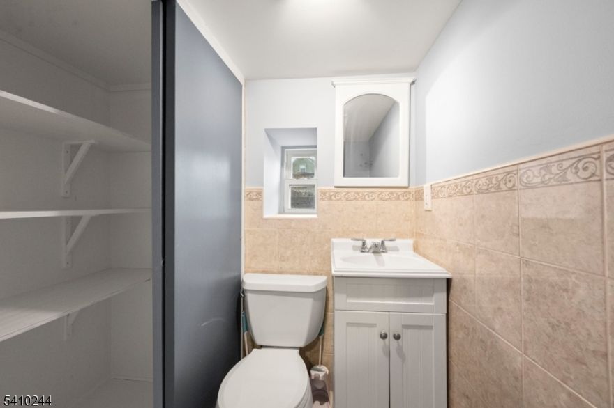 This beautiful single-family home offers a perfect blend of comfort and modern living. Featuring 3 spacious bedrooms, 1 full bathroom, and 2 convenient half bathrooms, this residence is designed for functionality and style. The updates throughout the home highlightquality finishes and thoughtful details, creating a welcoming atmosphere. Ideal for those seeking extra space, this home provides a greatopportunity you don't want to miss.