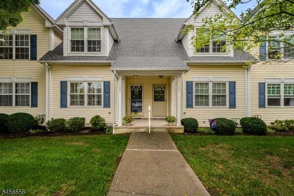 133 TOWN CENTER DR, WARREN, NJ 07059 - Image 962e4abcbedd50e229e2cf96b8e0eee1/2995457908