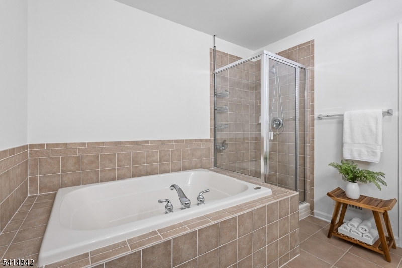 Lakeside - Residential