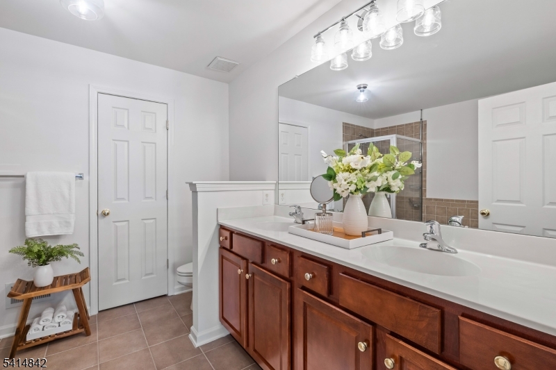 Lakeside - Residential