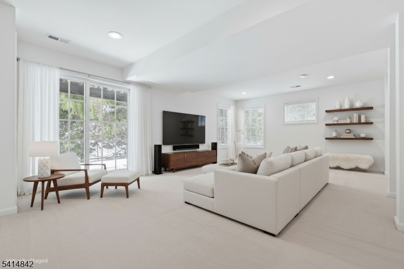 Lakeside - Residential