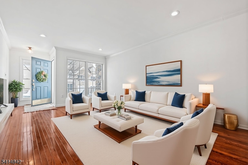 Lakeside - Residential