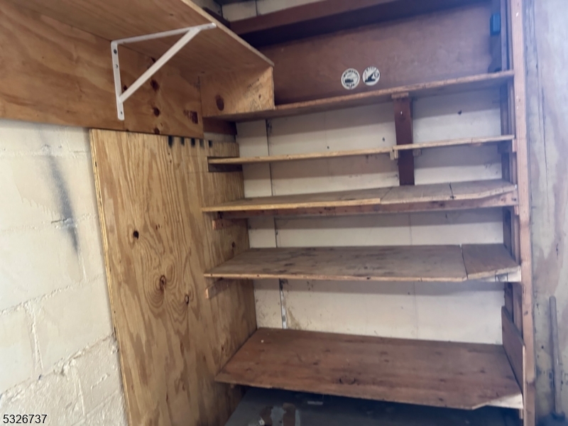 Ironbound - Commercial Lease