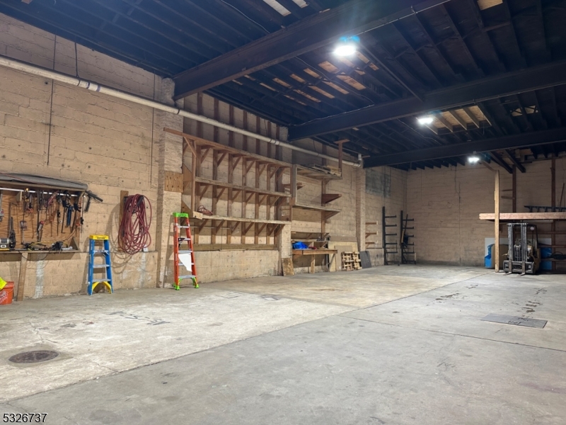 Ironbound - Commercial Lease