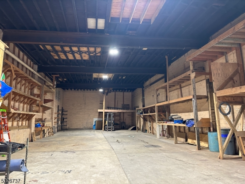 Ironbound - Commercial Lease