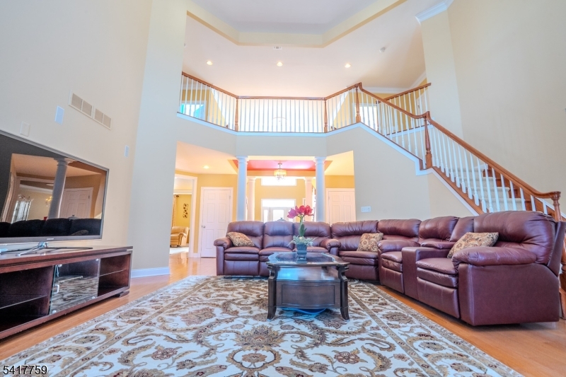 Hillsborough Chase - Residential