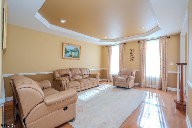 Hillsborough Chase - Residential