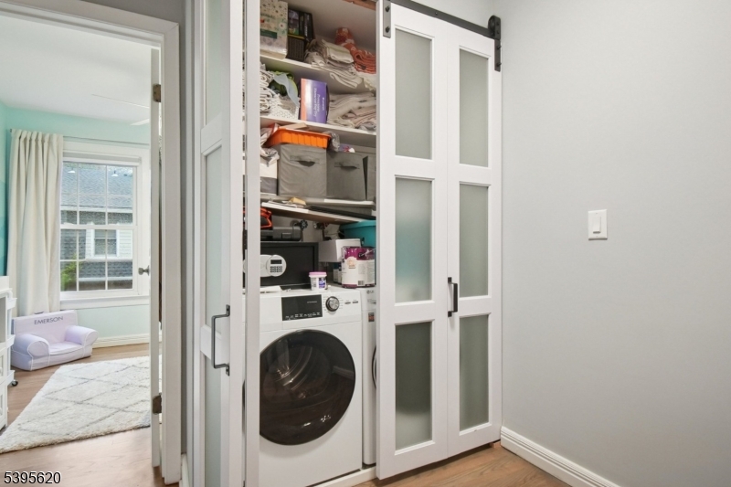 SPRINGFIELD PARK MANOR - Residential