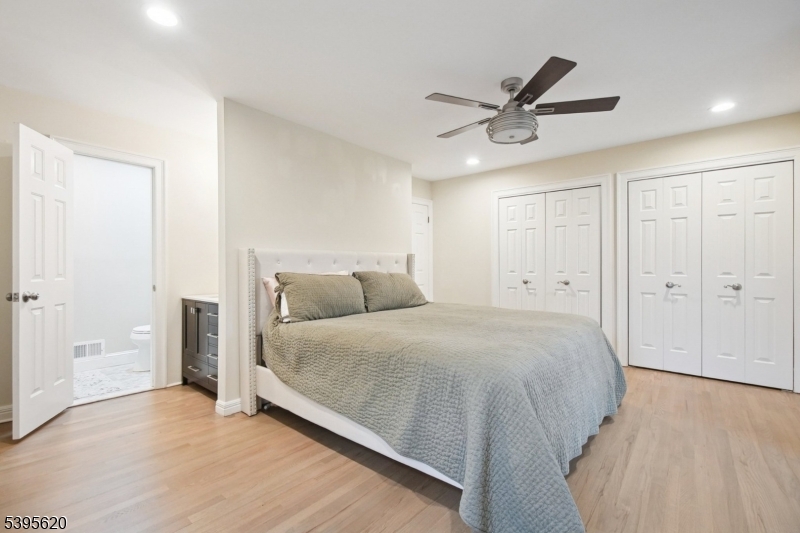 SPRINGFIELD PARK MANOR - Residential