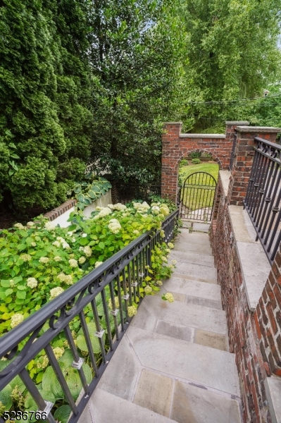 Old Short Hills - Residential