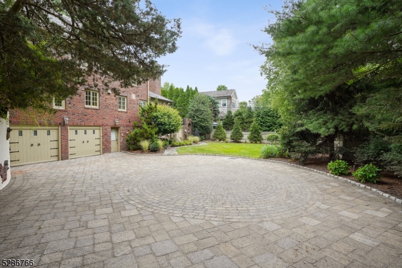 Old Short Hills - Residential