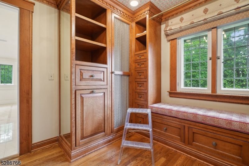 Old Short Hills - Residential