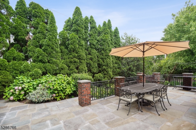 Old Short Hills - Residential