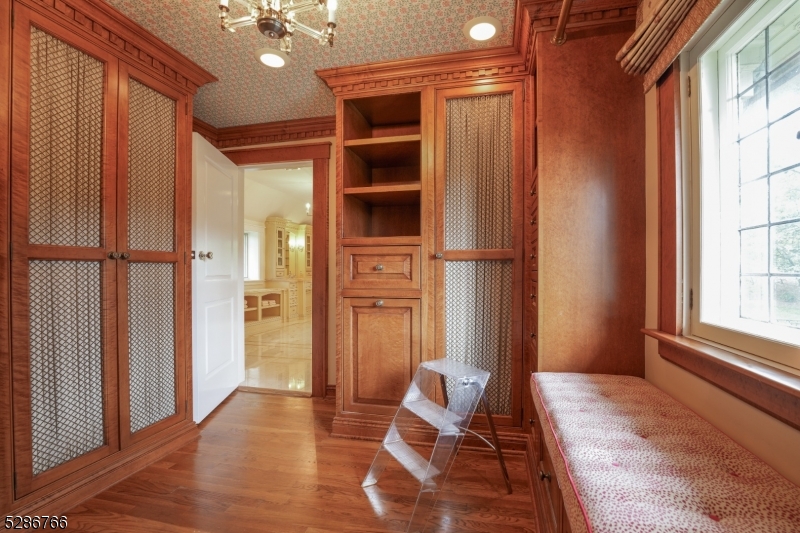 Old Short Hills - Residential