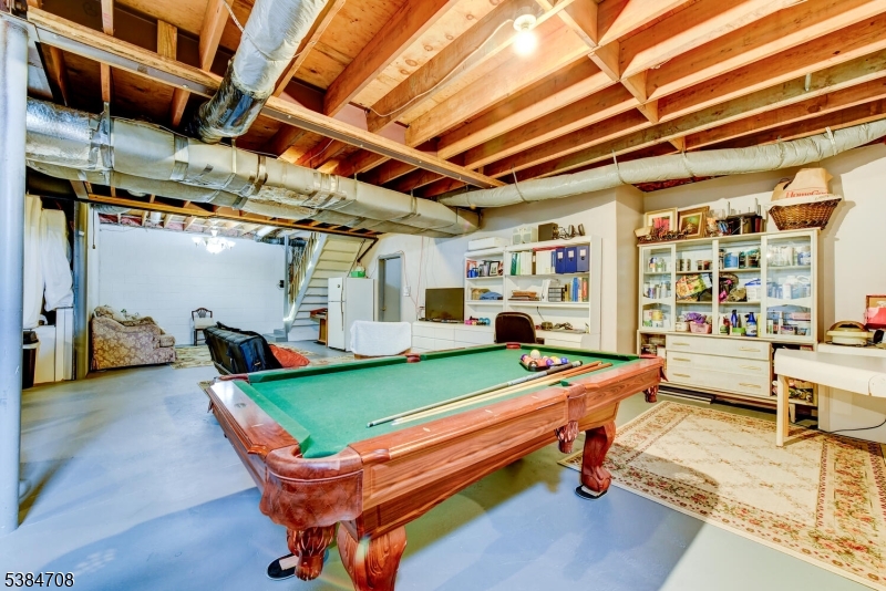 Neshanic - Residential