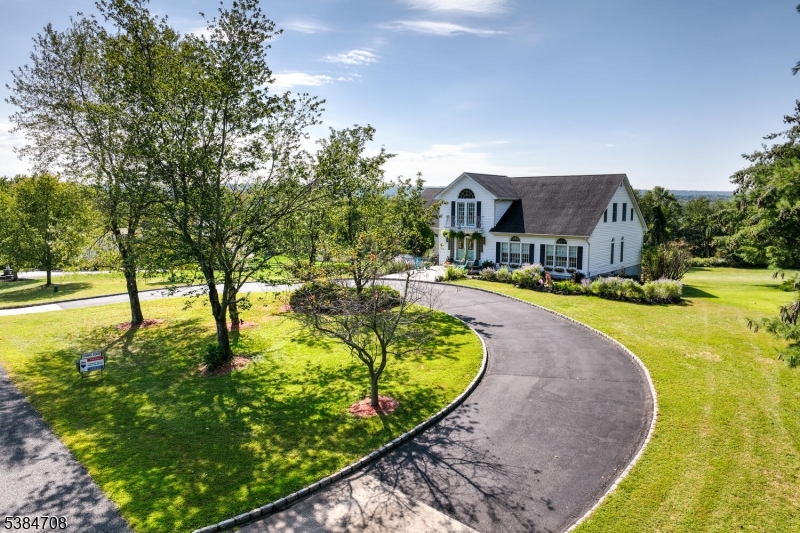 Neshanic - Residential