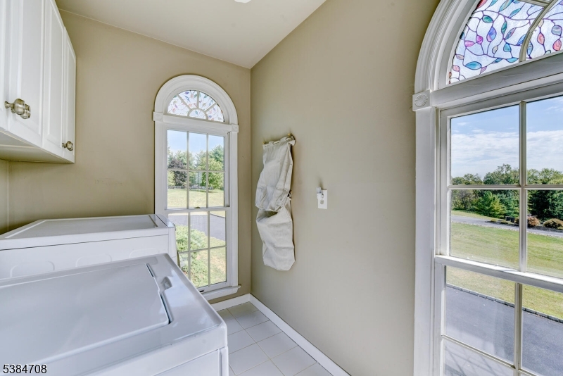 Neshanic - Residential