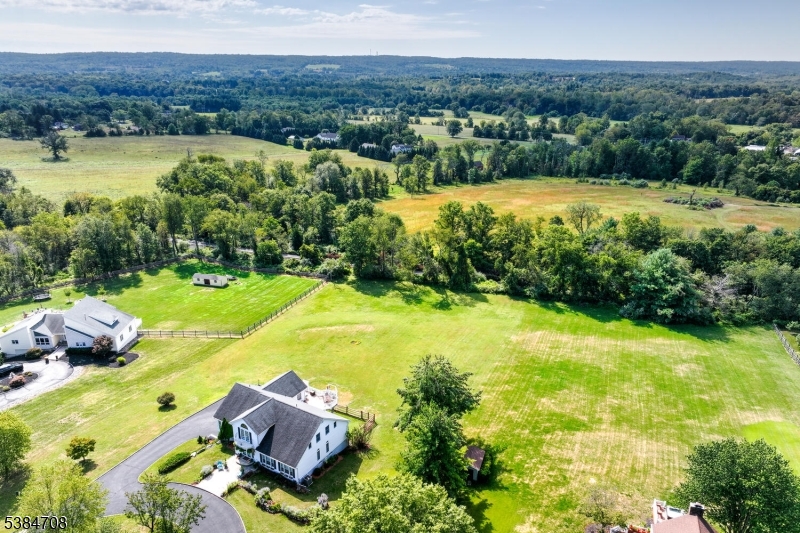 Neshanic - Residential