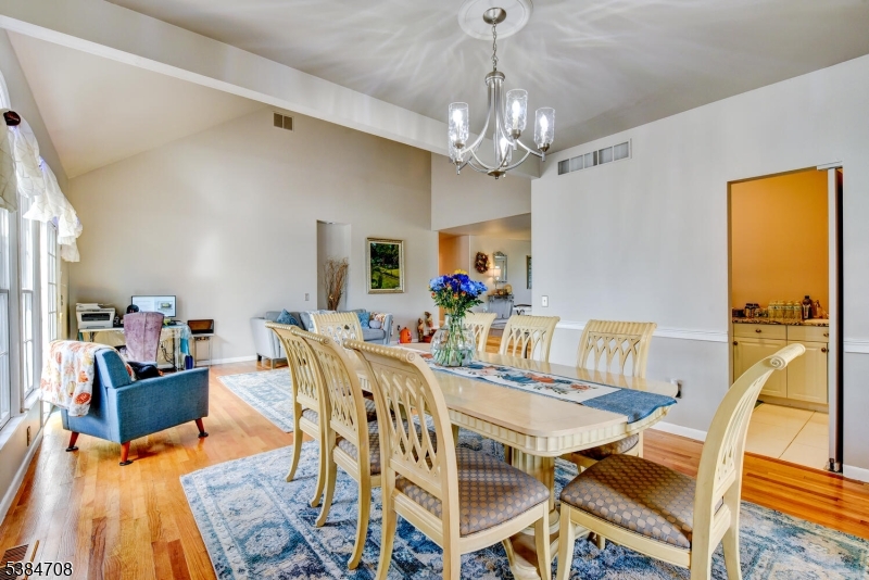 Neshanic - Residential