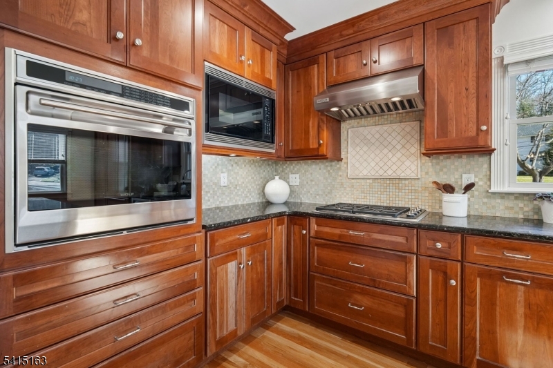 Tall Oaks - Residential