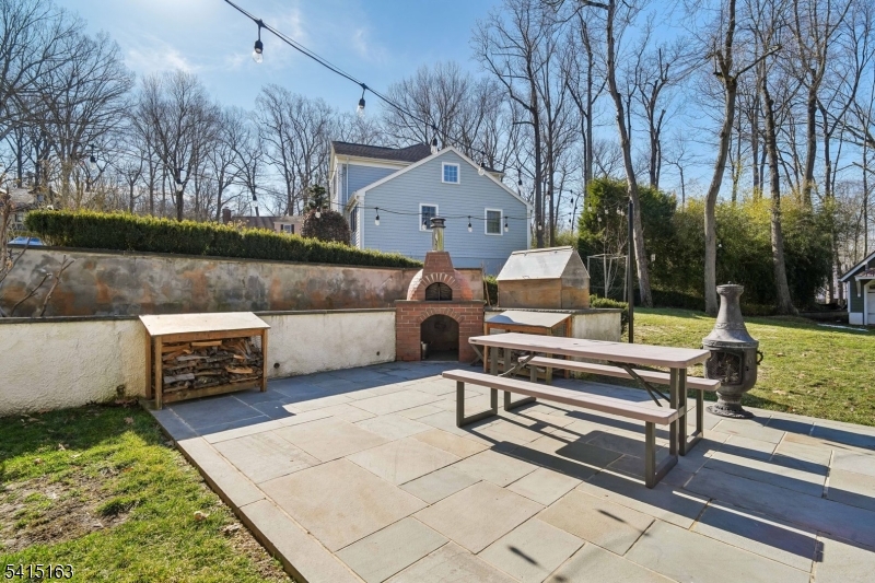 Tall Oaks - Residential